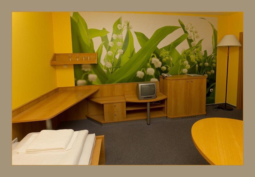Hotel Imos Břeclav Eksteriør bilde
