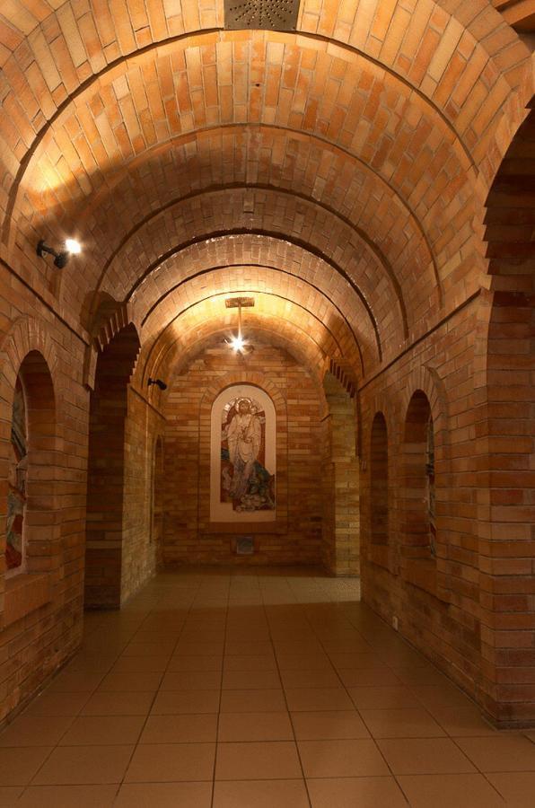 Hotel Imos Břeclav Eksteriør bilde